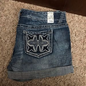 Vanity jean shorts size 32